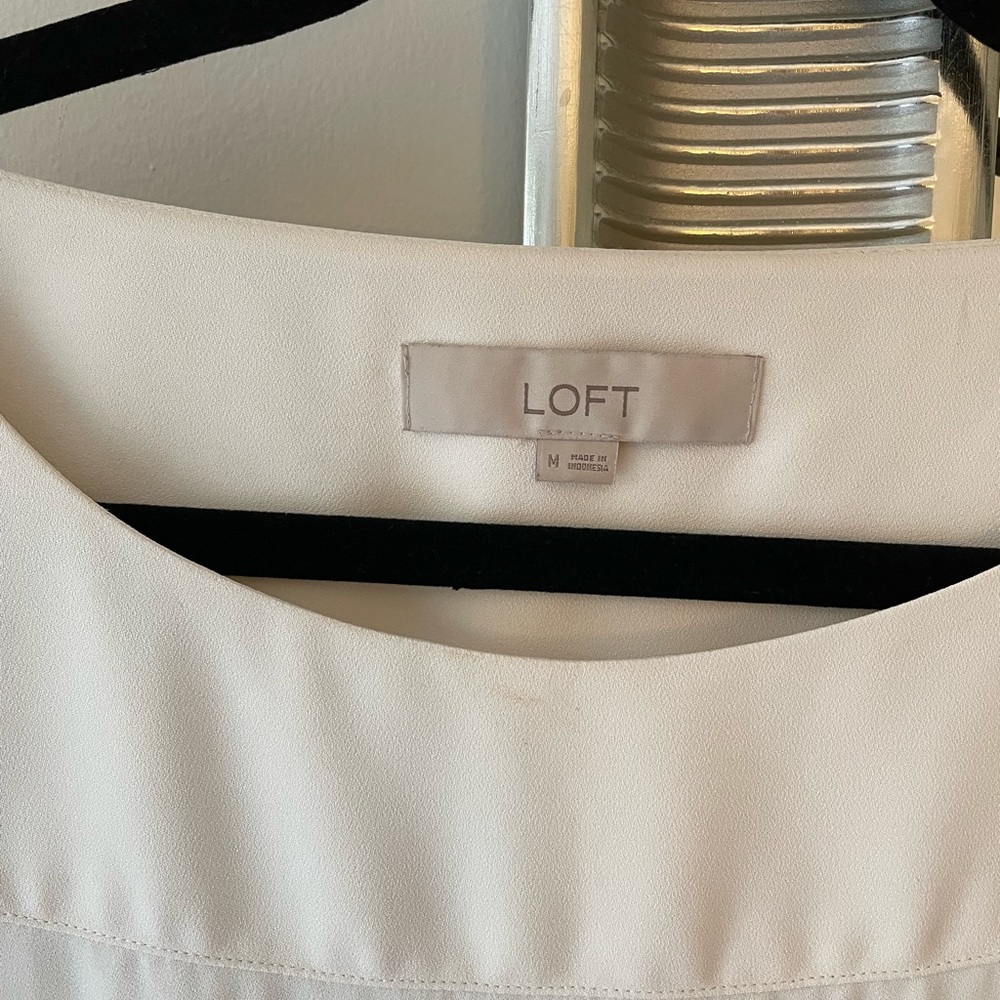 LOFT blouse - Picture 3 of 3
